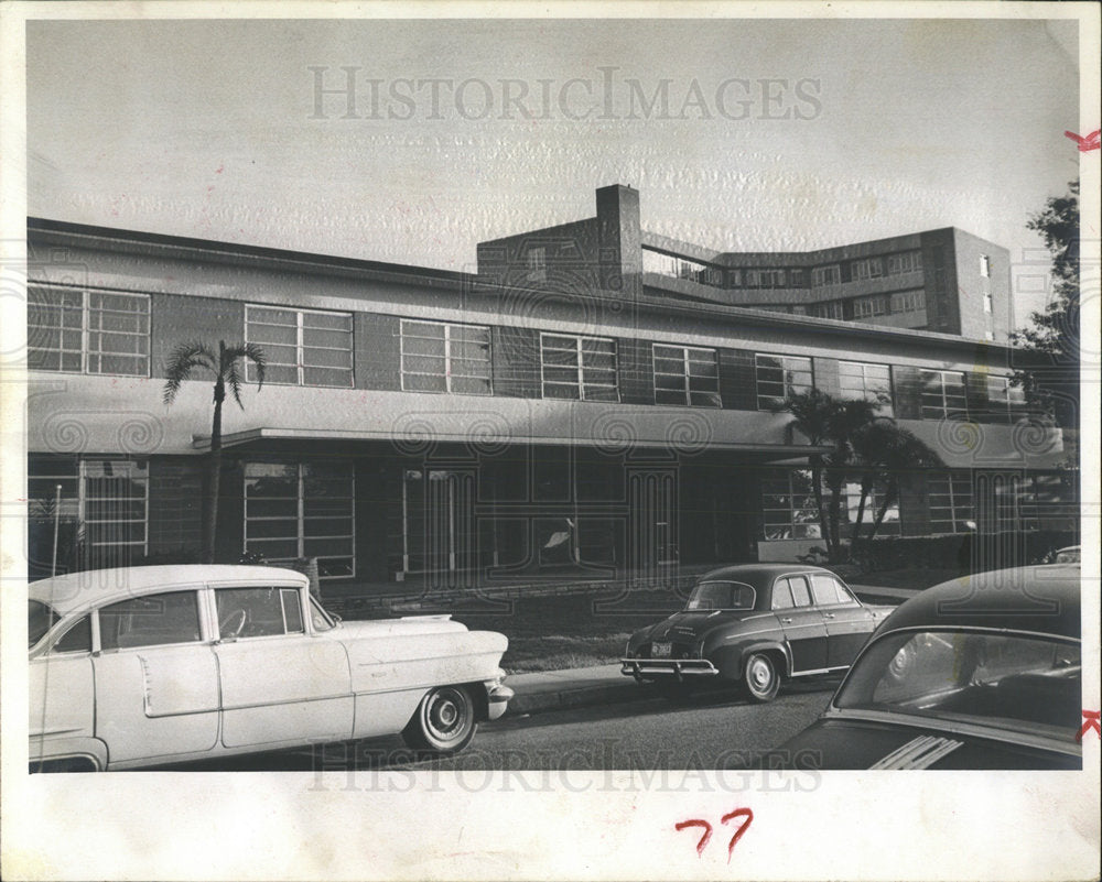1963 Press Photo Mound Park Hospital Roser Hall Outside - Historic Images