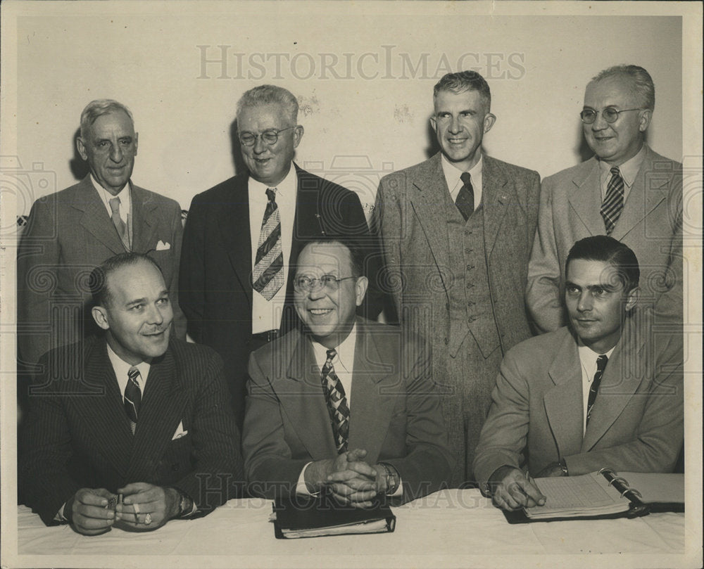 1947 Mound Park Hospital Staff Officers - Historic Images