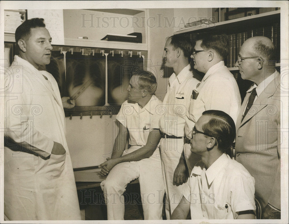 1954 Doctors &amp; Staff of Mound Park Hospital  - Historic Images