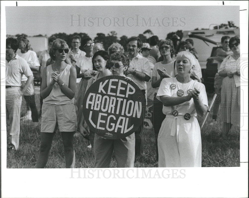 1989 Press Photo Abortion Rally St Petersburg Airport - Historic Images