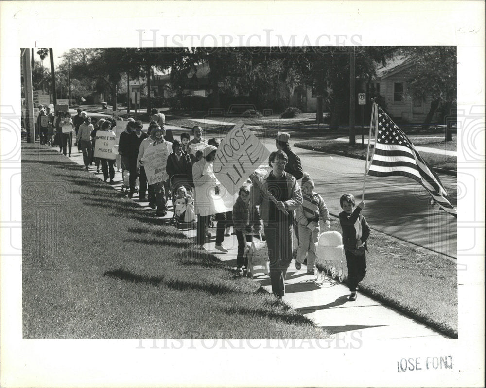 1985 Press Photo Anti Abortion Walk Life Dunedin Plaza - Historic Images