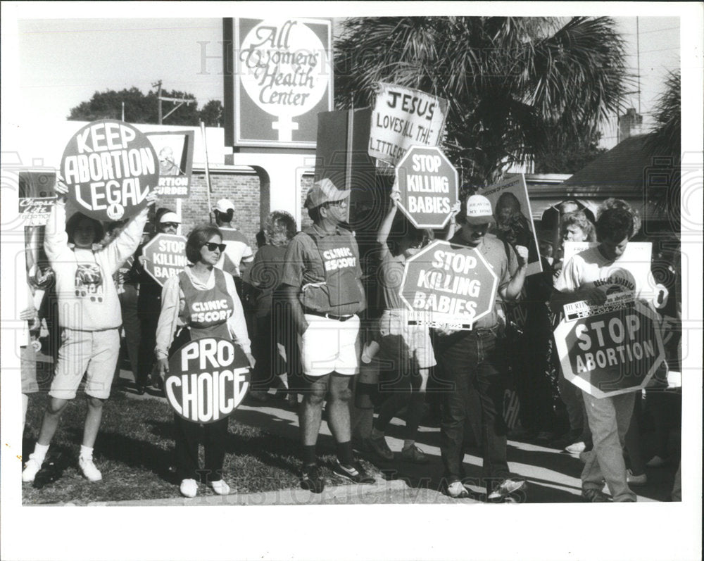1990 Press Photo Abortion Rights Protests St.Petersburg - Historic Images