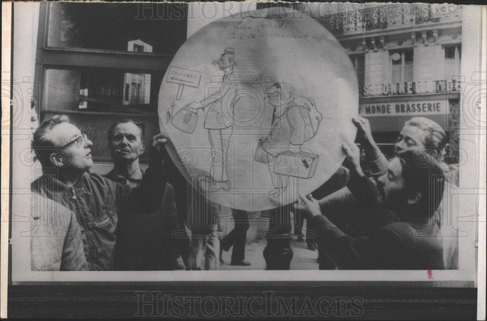 1968 Press Photo French Workers Demonstrations  - Historic Images