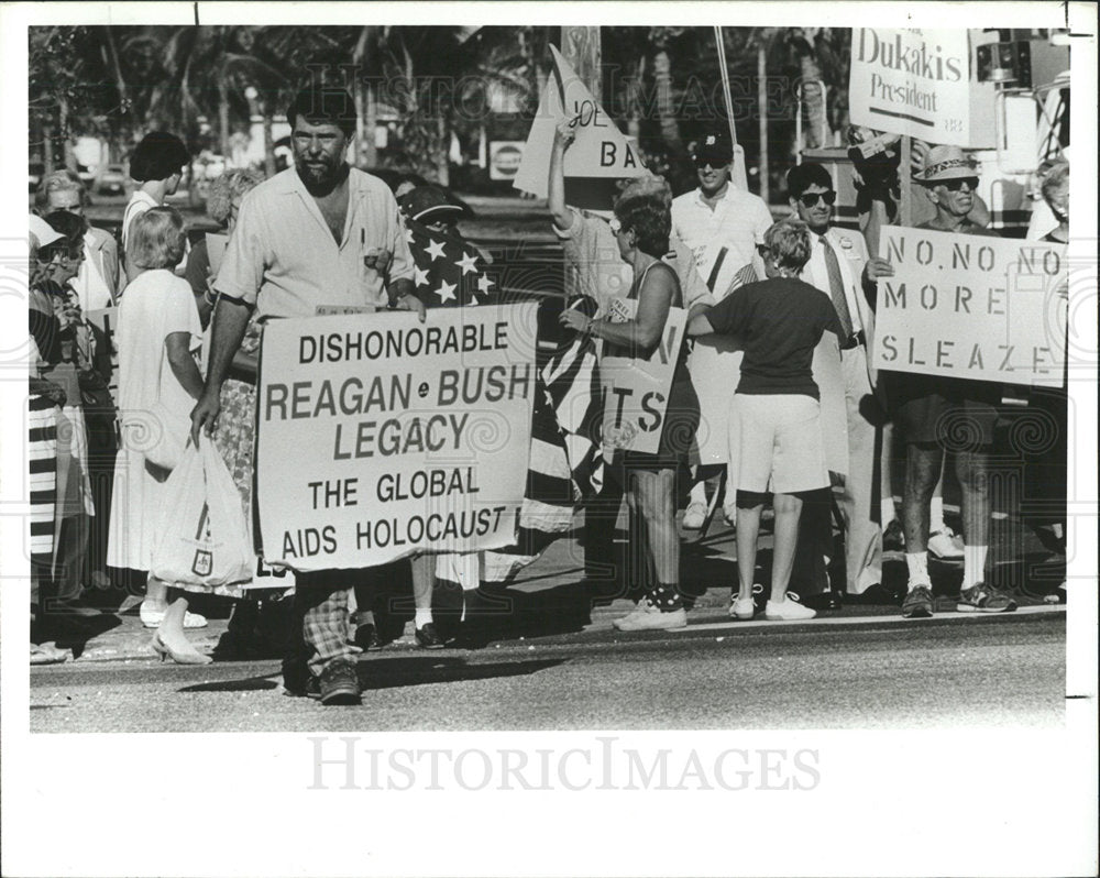 1988 Press Photo Boca Raton Florida Demonstrations - Historic Images