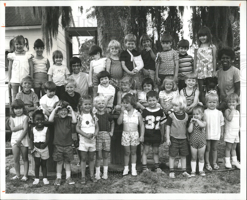 Press Photo Priory Montessori grad picnic, St. Leo, FLA - Historic Images