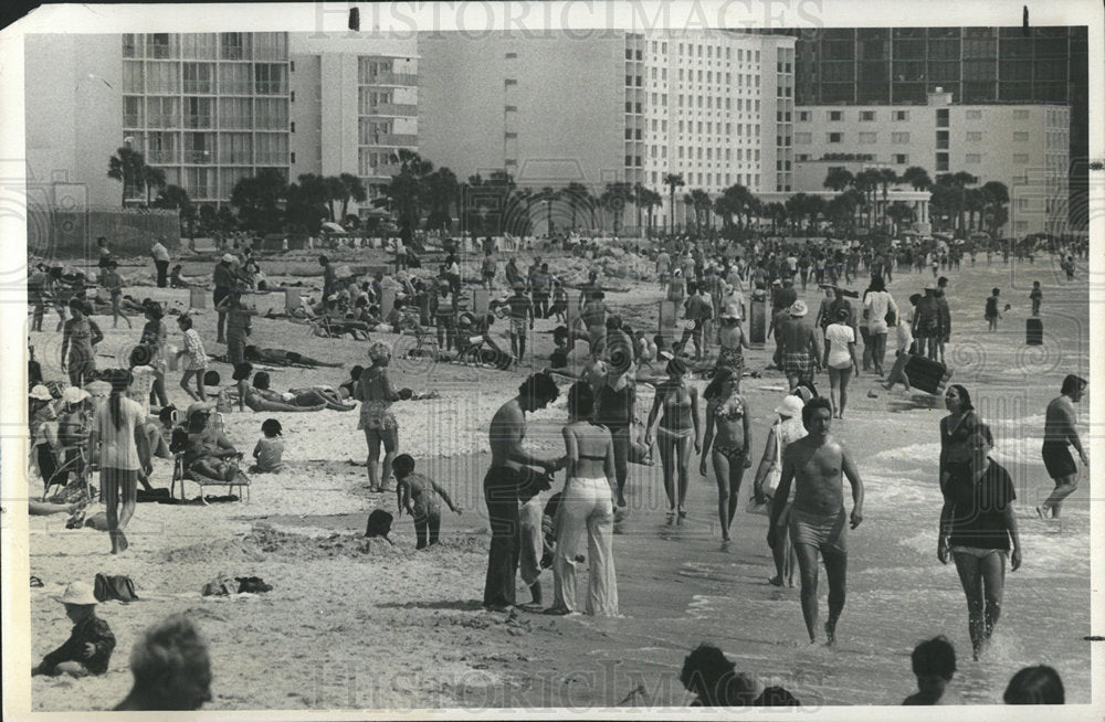 1972 Press Photo St Petersburg Waterfront Beach - Historic Images