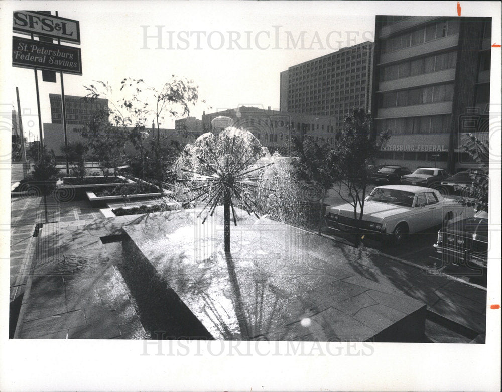 1973 Press Photo Parking Lot Beautification Award/Fla. - Historic Images