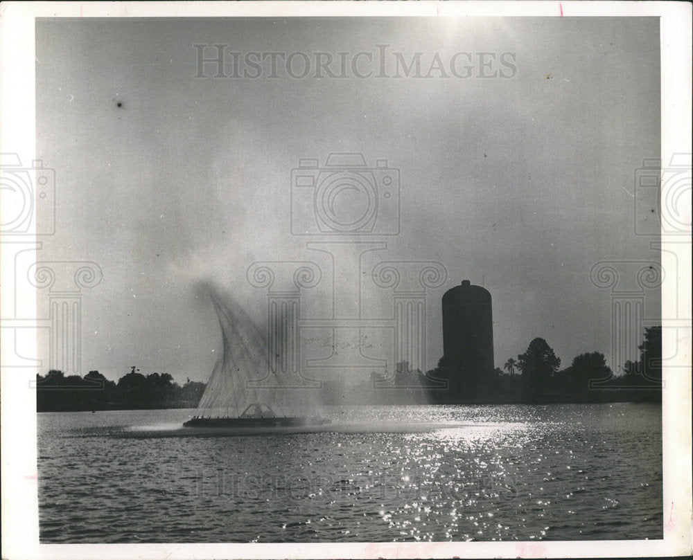 1966 Press Photo Clearwater&#39;s fountain in Crest Lake  - Historic Images