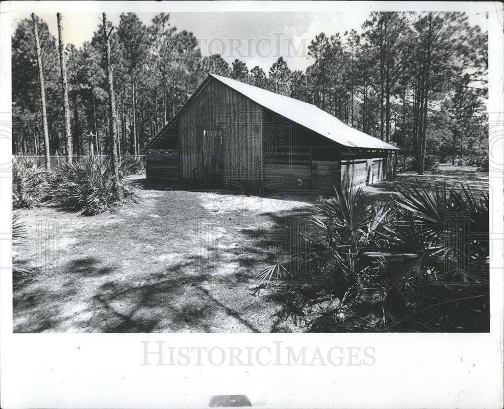 1978 Press Photo Lowe Barn Heritage Park Pine Forest - Historic Images