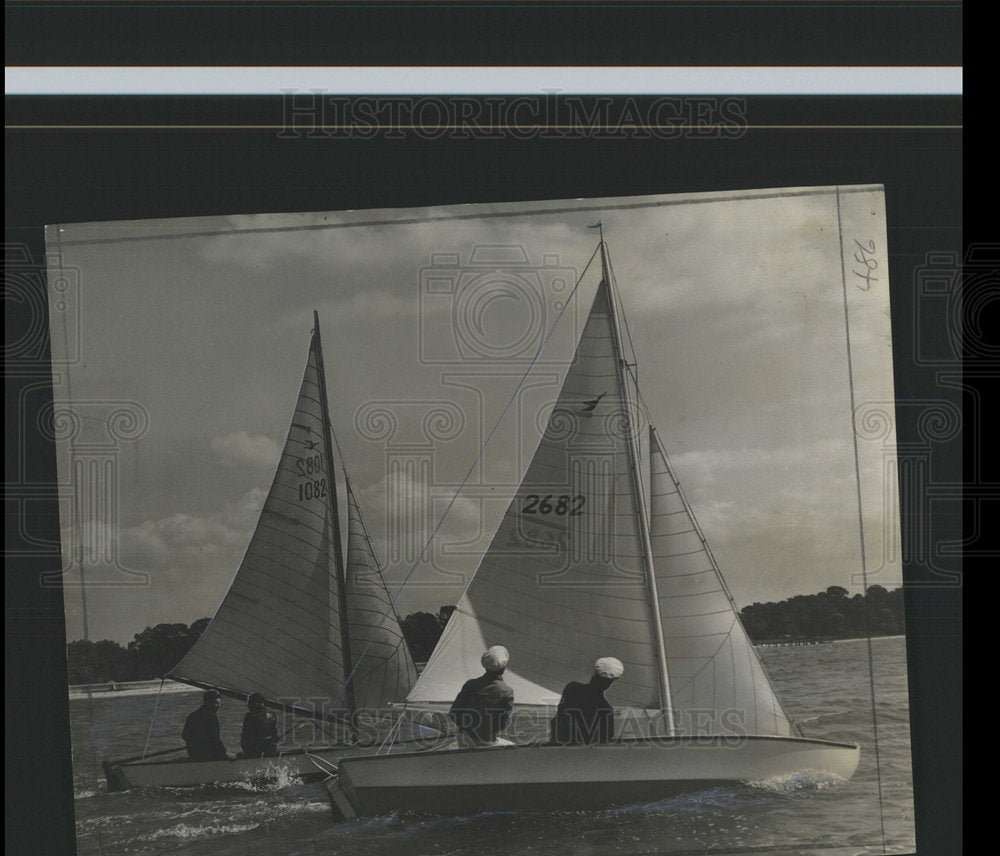 1940 Press Photo Daily news Regatta fleet competition   - Historic Images