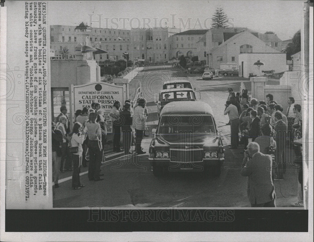 1971 Press Photo Prison bodies San Quentin George gate  - Historic Images