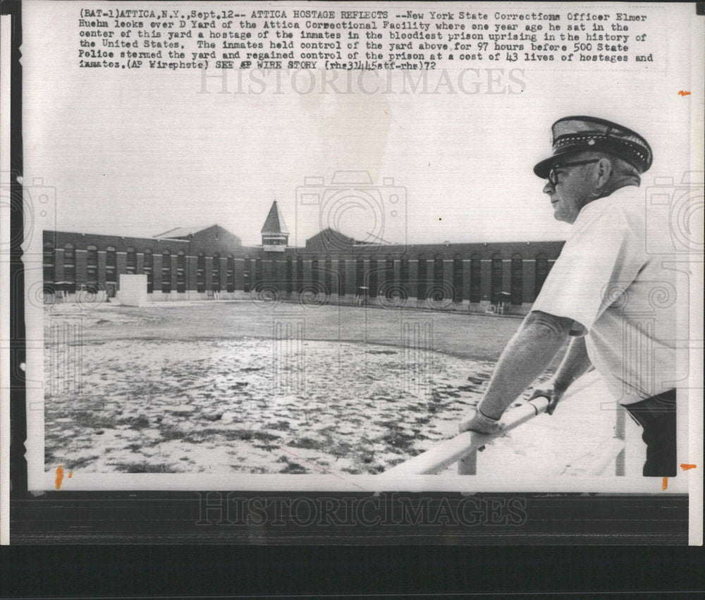 1972 Press Photo N.Y. Correction Officer Elmer Huehm - Historic Images