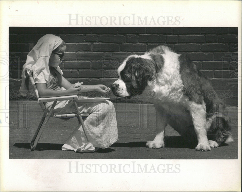 1992 Press Photo Jacqulyn Noll St Bernard Champ Chicago - Historic Images