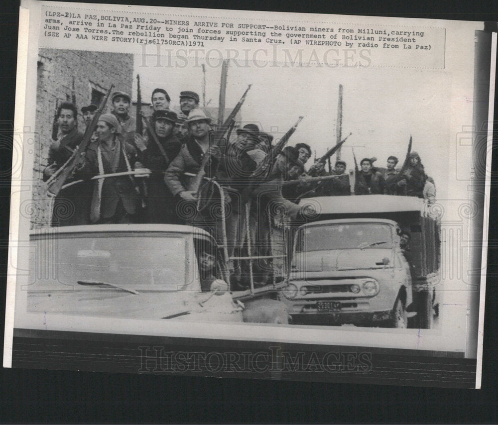1971 Press Photo Mining Workers Strike La Paz Bolivia - Historic Images
