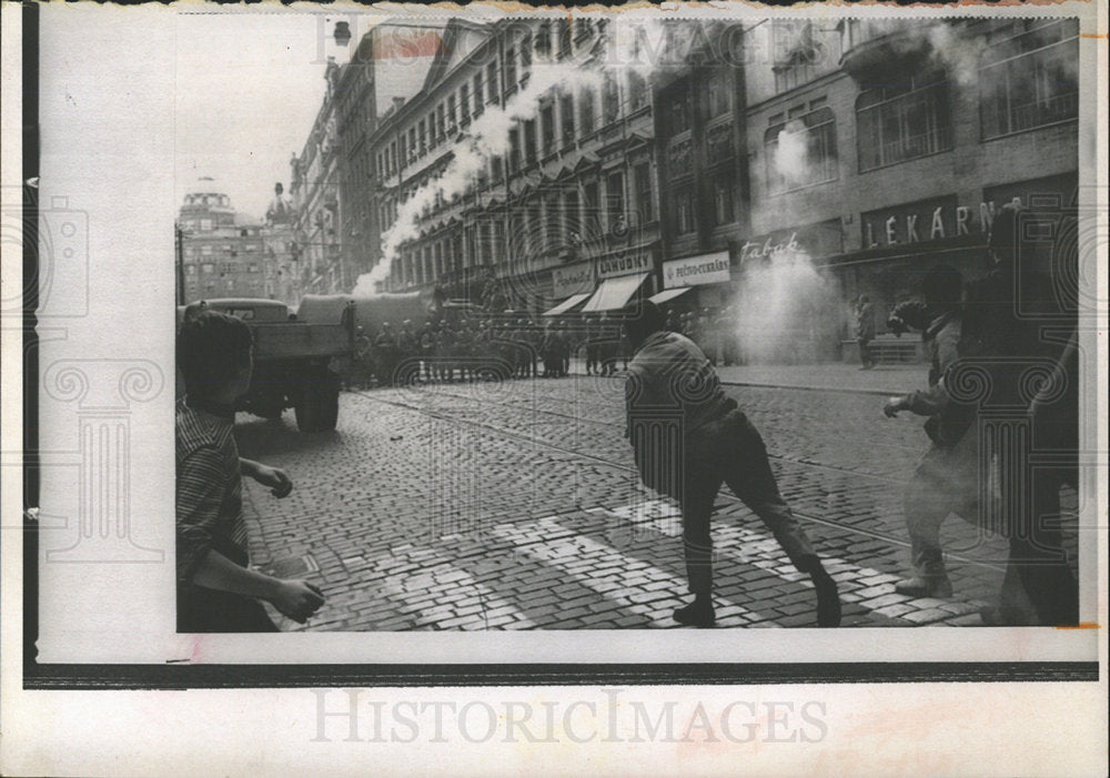 1969 Press Photo Soviet Invasion Czechoslovakia Protest - Historic Images