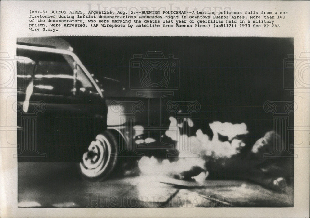 1973 Press Photo Bluenose Aries Policeman Demonstration - Historic Images