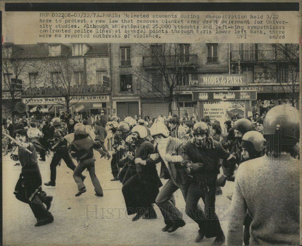 1973 Press Photo Students France Demonstration Protest - Historic Images