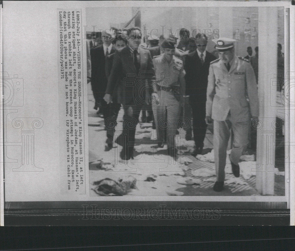 1971 Press Photo Morocco King Hassan II Jordan Striped - Historic Images