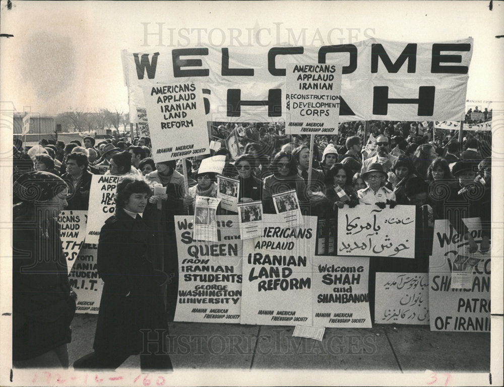 1977 Press Photo Washington D.C. Iran Demonstrations  - Historic Images