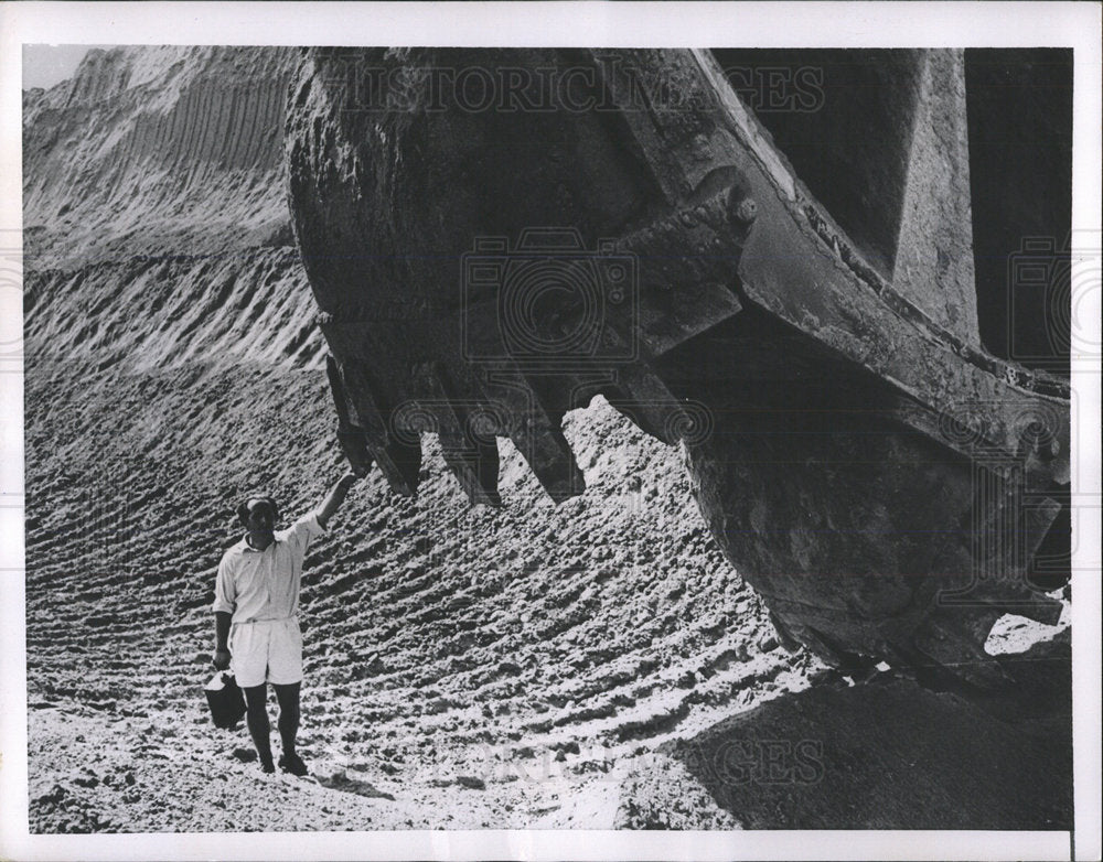 1955 Catterpillar Dredger Blade Germany - Historic Images
