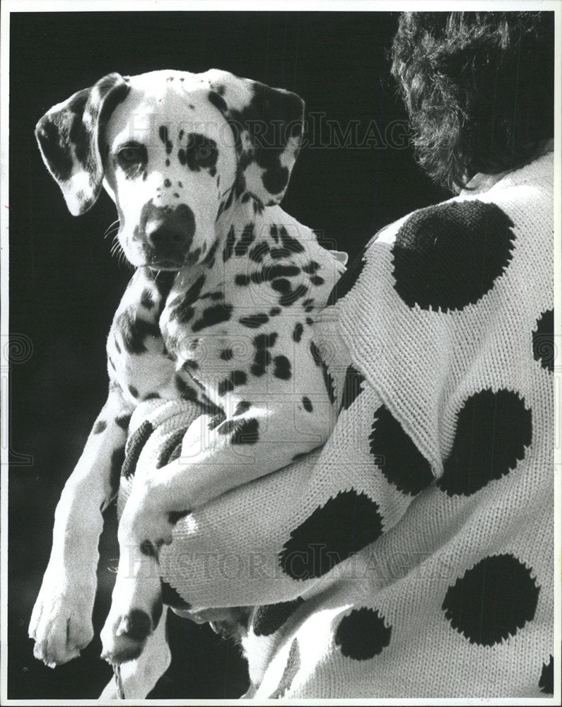 1996 Press Photo Pauline holds Same Sue,the Dalmation. - Historic Images