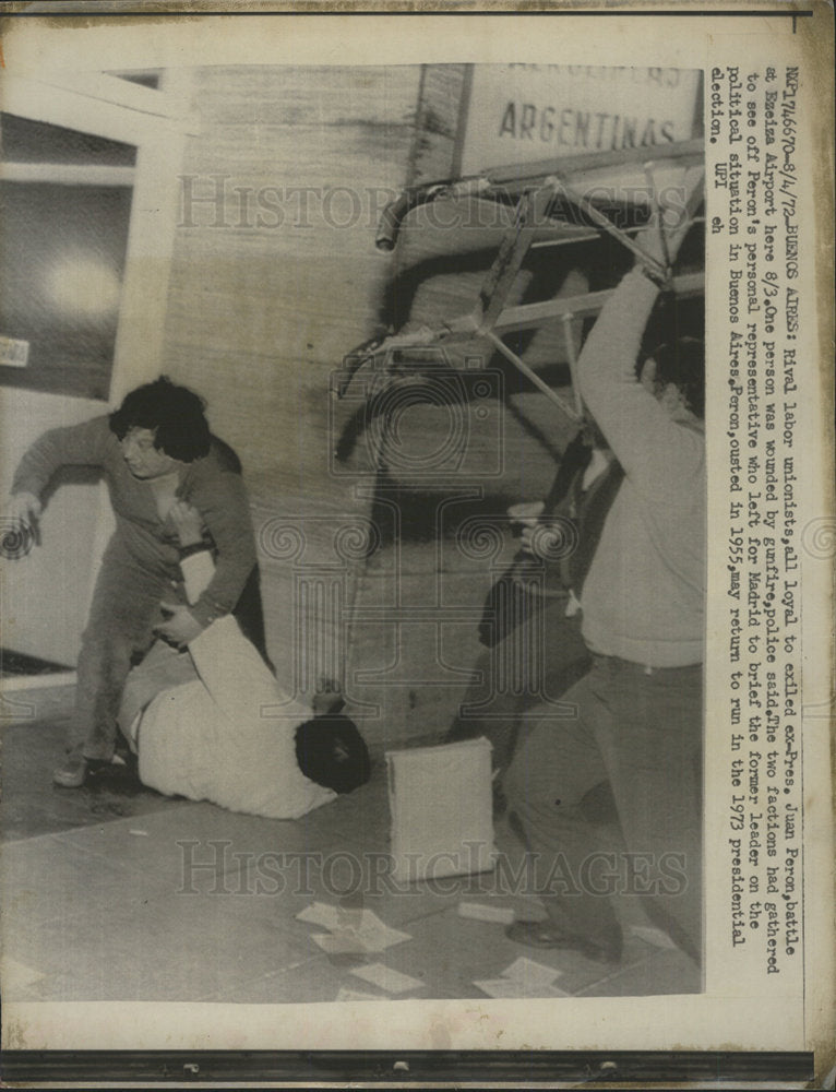 1972 Press Photo Rival labor unionists Pres Juan Peron - Historic Images