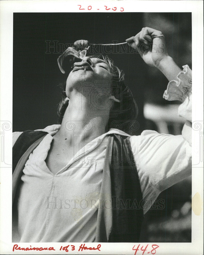 1984 Press Photo Steve Russell Juggling Jenius Bay Area - Historic Images