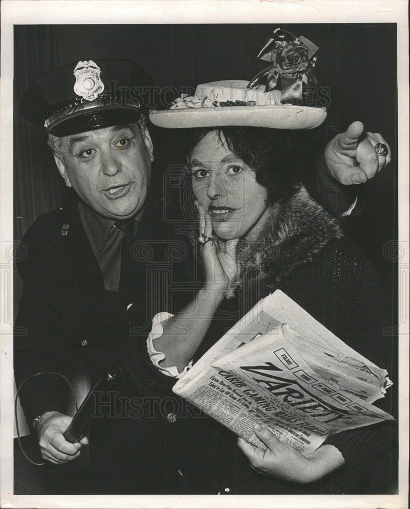 1966 Press Photo Mrs Robert Kushel Krassner Bagel Becky - Historic Images