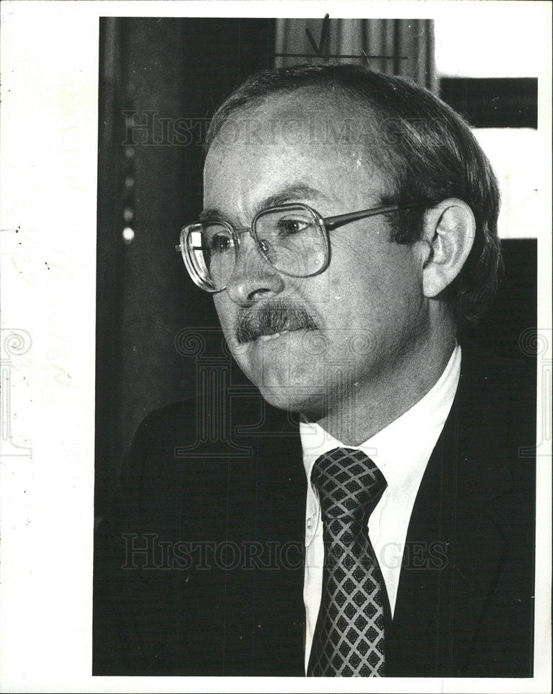 1980 Press Photo Dan Martin, Pres of Granbrook School - Historic Images