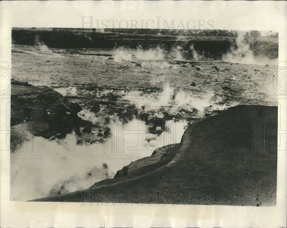 Press Photo Lava Streams Merapi Volcano Eruption - Historic Images