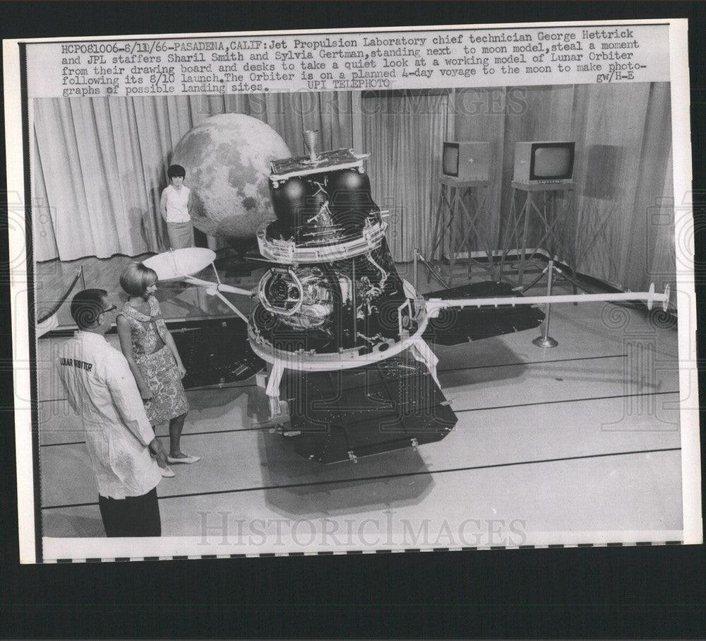 1966 Press Photo Lunar Orbiter Model Pasadena Cali - Historic Images