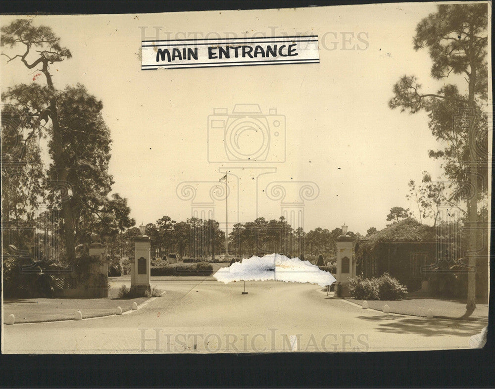 Press Photo Bay Pines Main Entrance - Historic Images