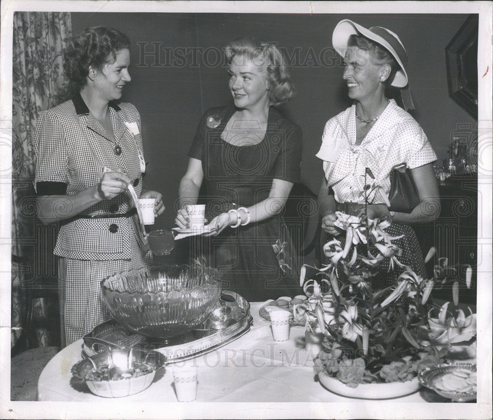 1952 Daniel Thornton - Historic Images