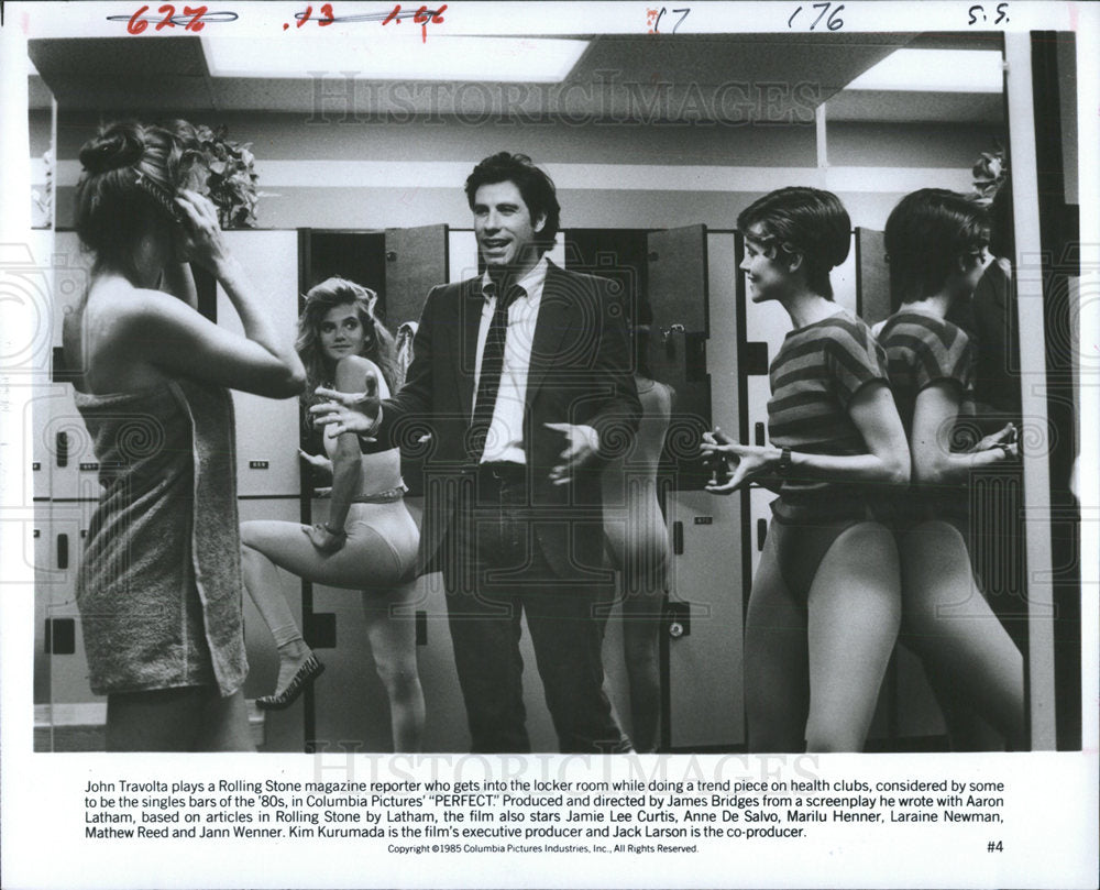 1985 Press Photo John Travolta Actor Perfect  - Historic Images