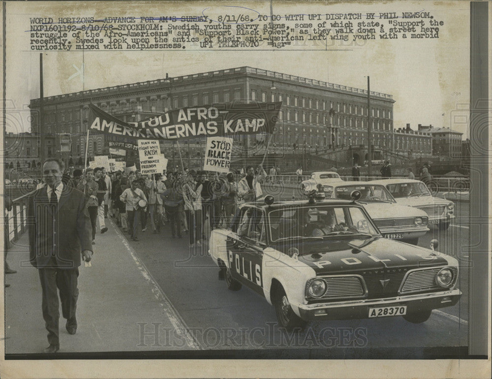 1968 Press Photo Swedish youths carry protest signs - Historic Images