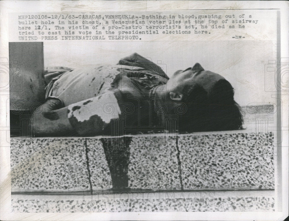 1968 Press Photo Voter Dies In  Venezuelan Riots - Historic Images