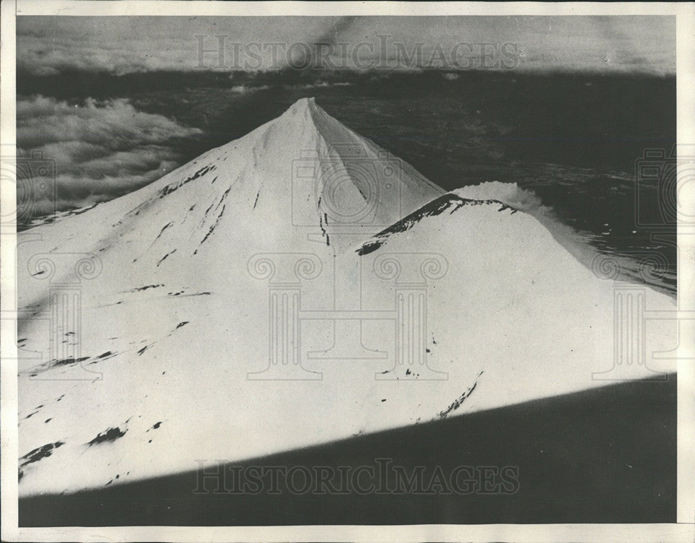 1932 Press Photo Pavlof Volcano In Alaska - Historic Images