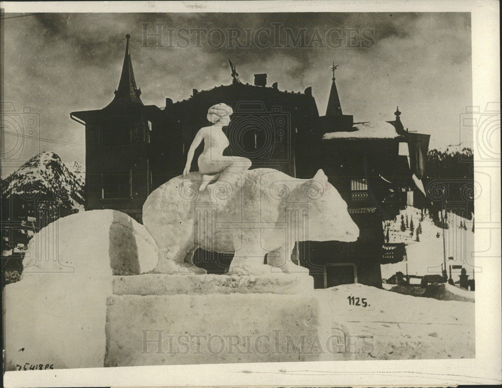 1913 Press Photo Work Sculptor Visit Switzerland Season - Historic Images