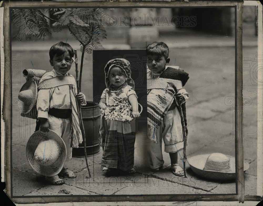 1934 Press Photo little Mexicans Dress Indian costume - Historic Images