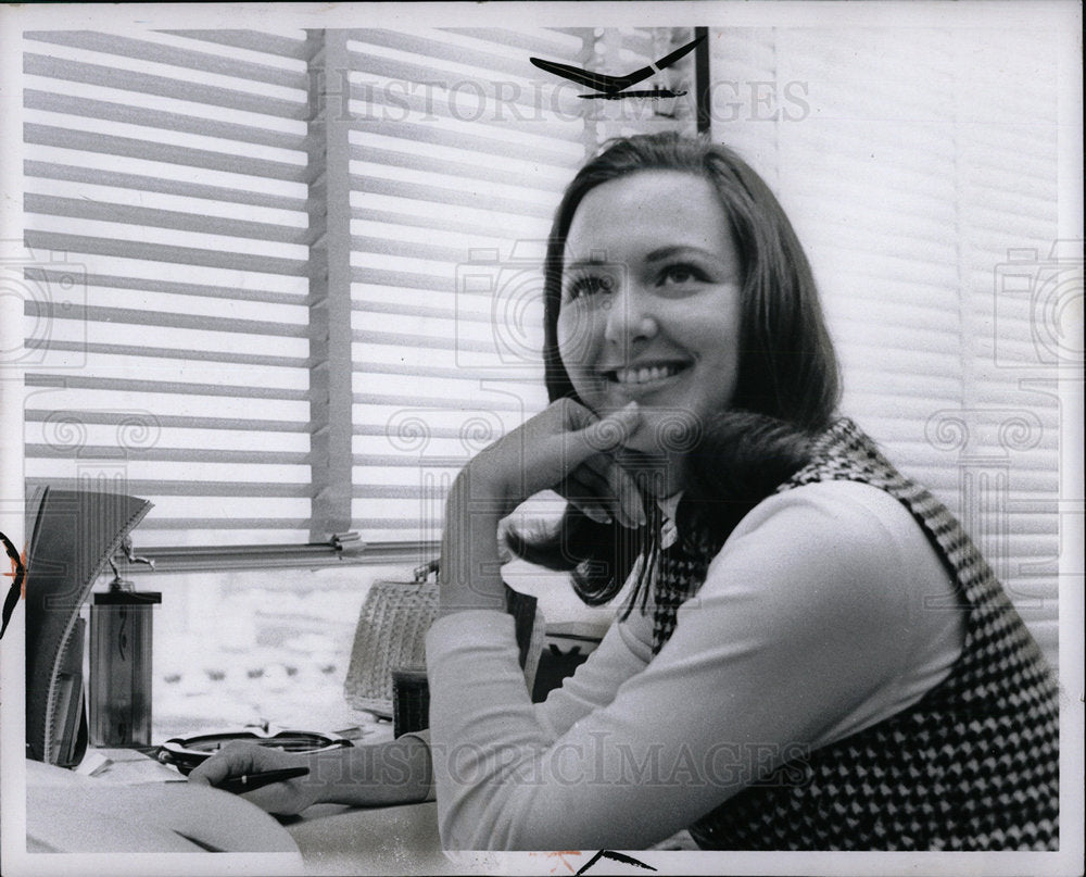 1969 Press Photo Carol Kauffman Nasa Aerospace Engineer - Historic Images