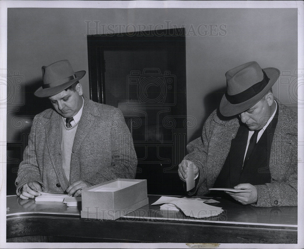 1957 Detectives Check Records At Lillibridg - Historic Images