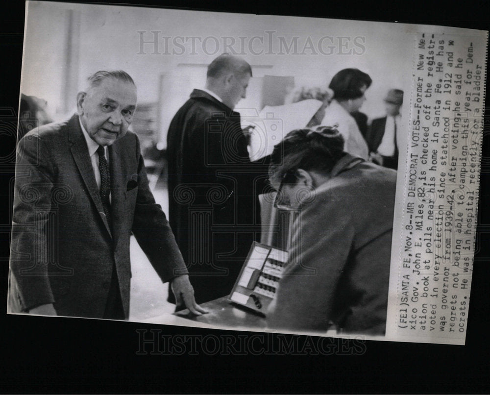 1966 Press Photo Former New Mexico Gov. Miles votes - Historic Images