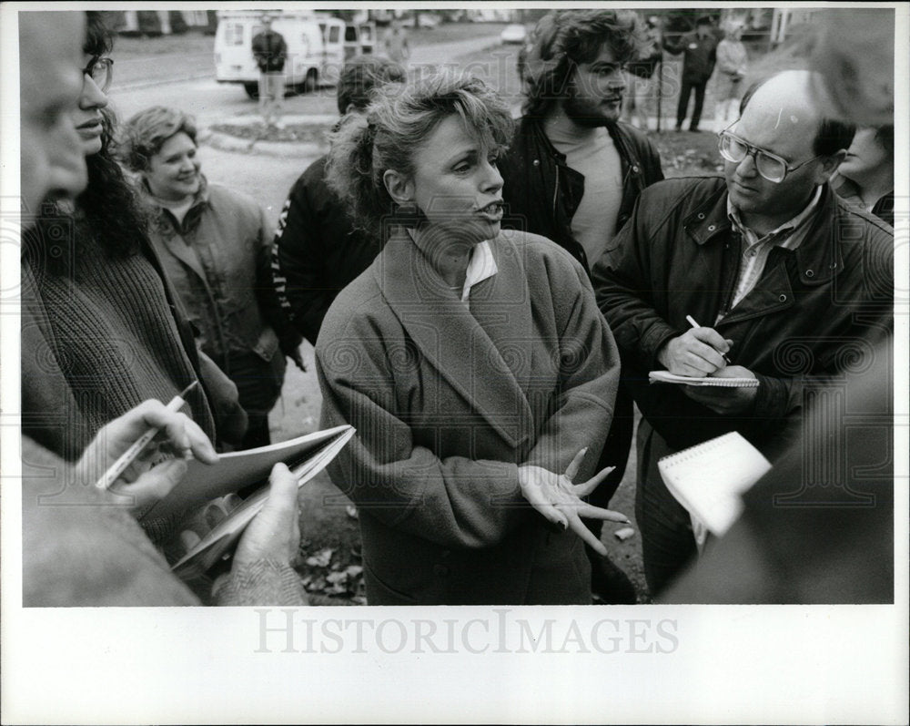 1992 Press Photo Oak Park Shooting McIvane - Historic Images