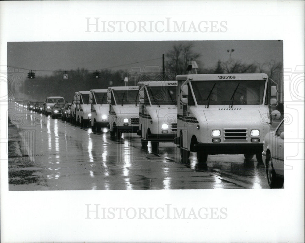 1992 Press Photo Royal Oak Scene Turowski Funeral Home  - Historic Images