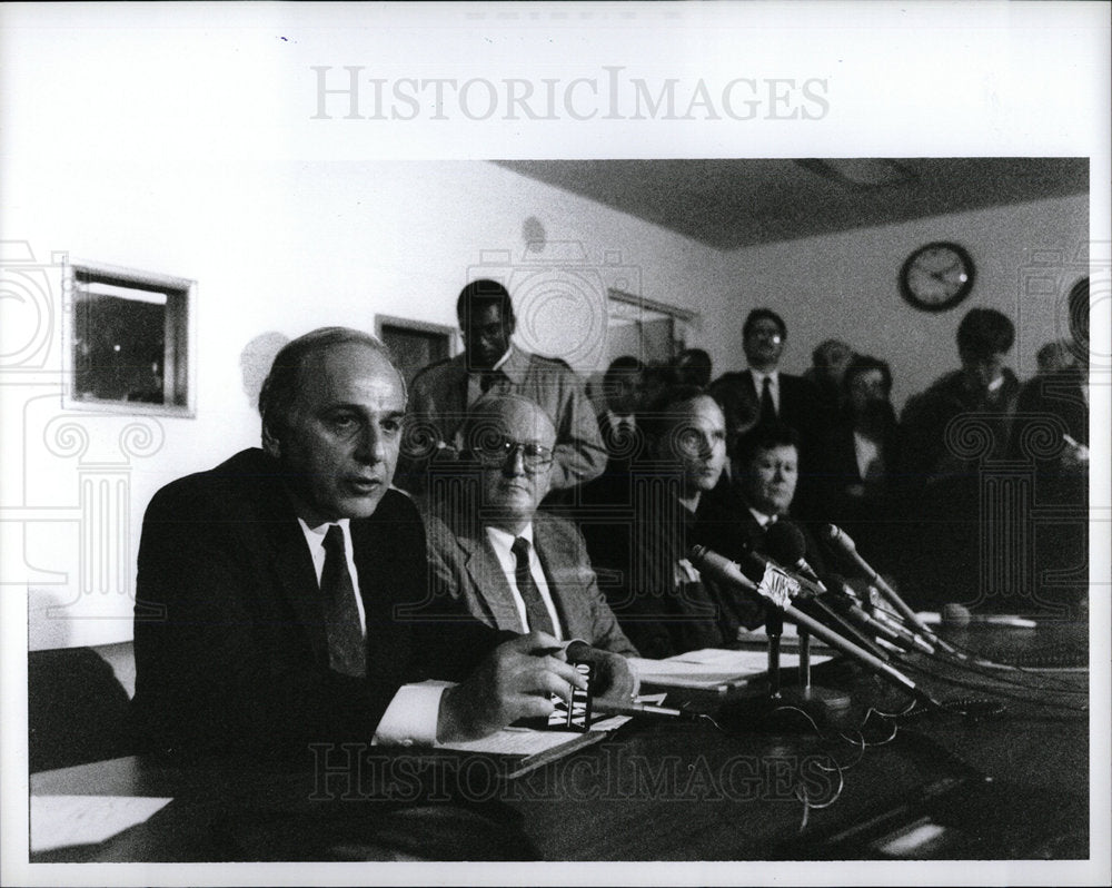 1992 Press Photo News Conference Vanderputte Thompson - Historic Images