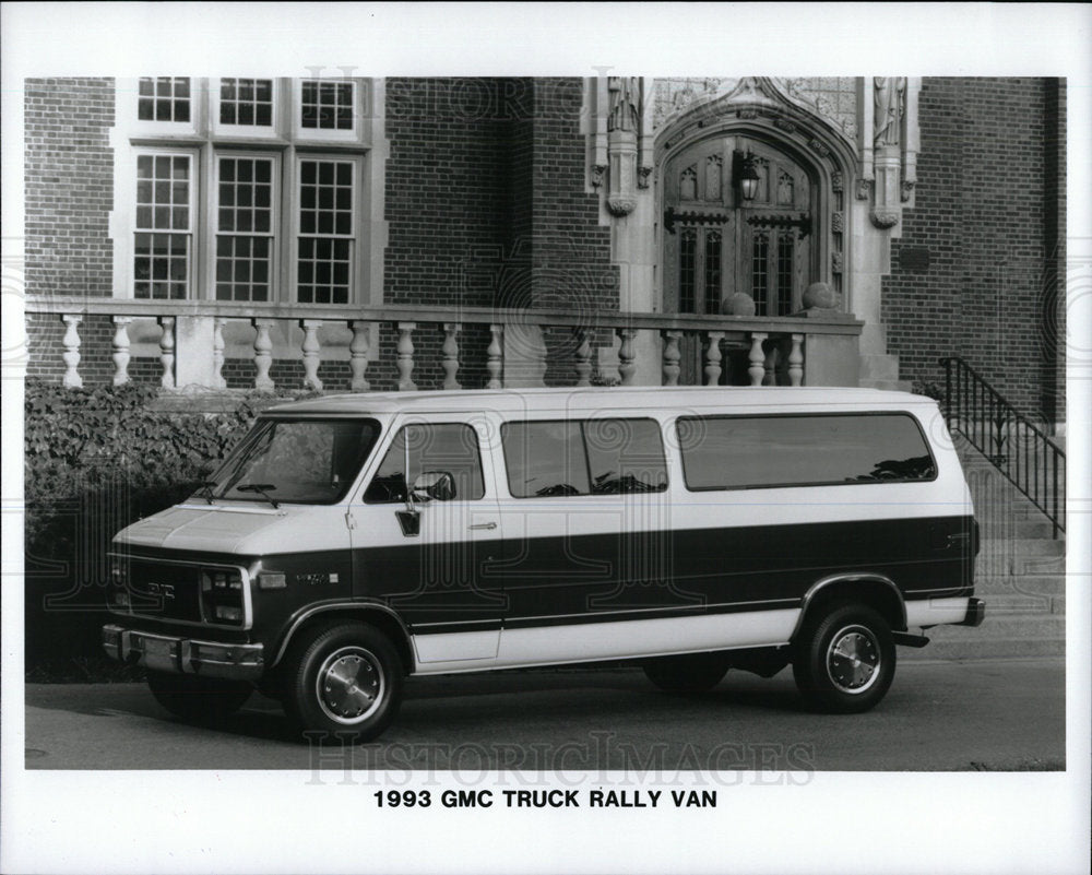 1993 Press Photo 1993 GMC Truck Rally Van - Historic Images