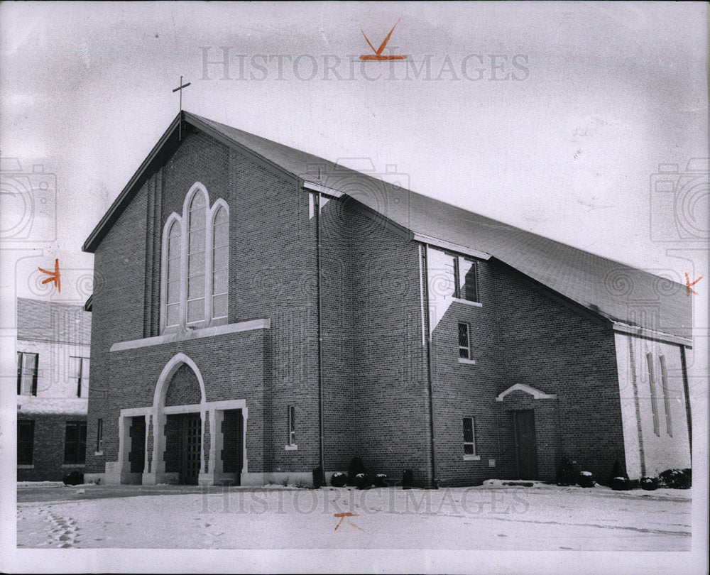 1963 Press Photo St. Suzanne Catholic Church, Detroit - Historic Images