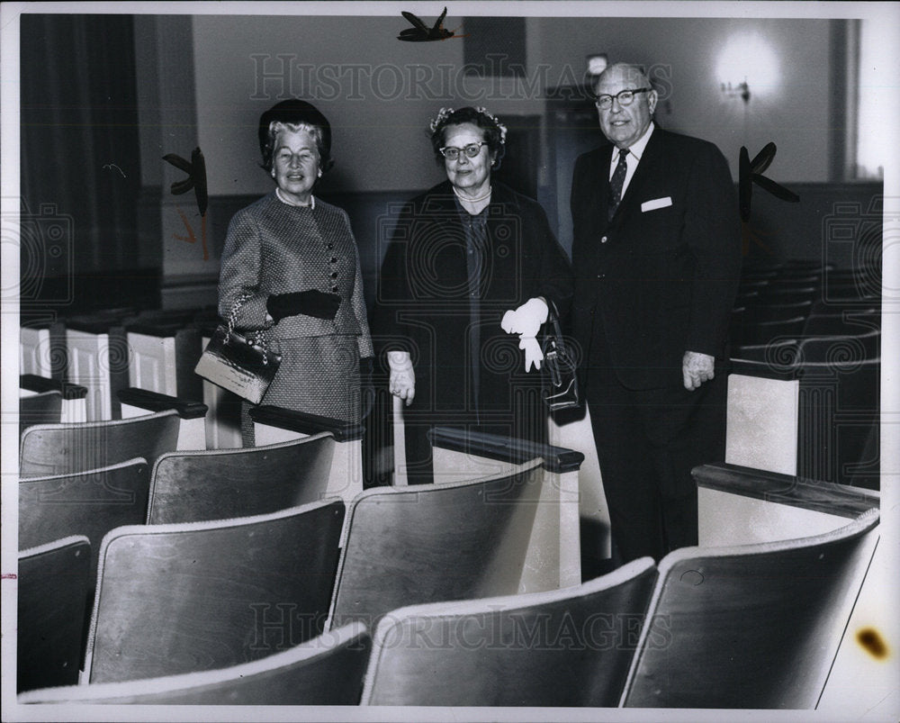 1965 Press Photo Mrs. Edsel B. Ford Mr. Stanley Kresge - Historic Images
