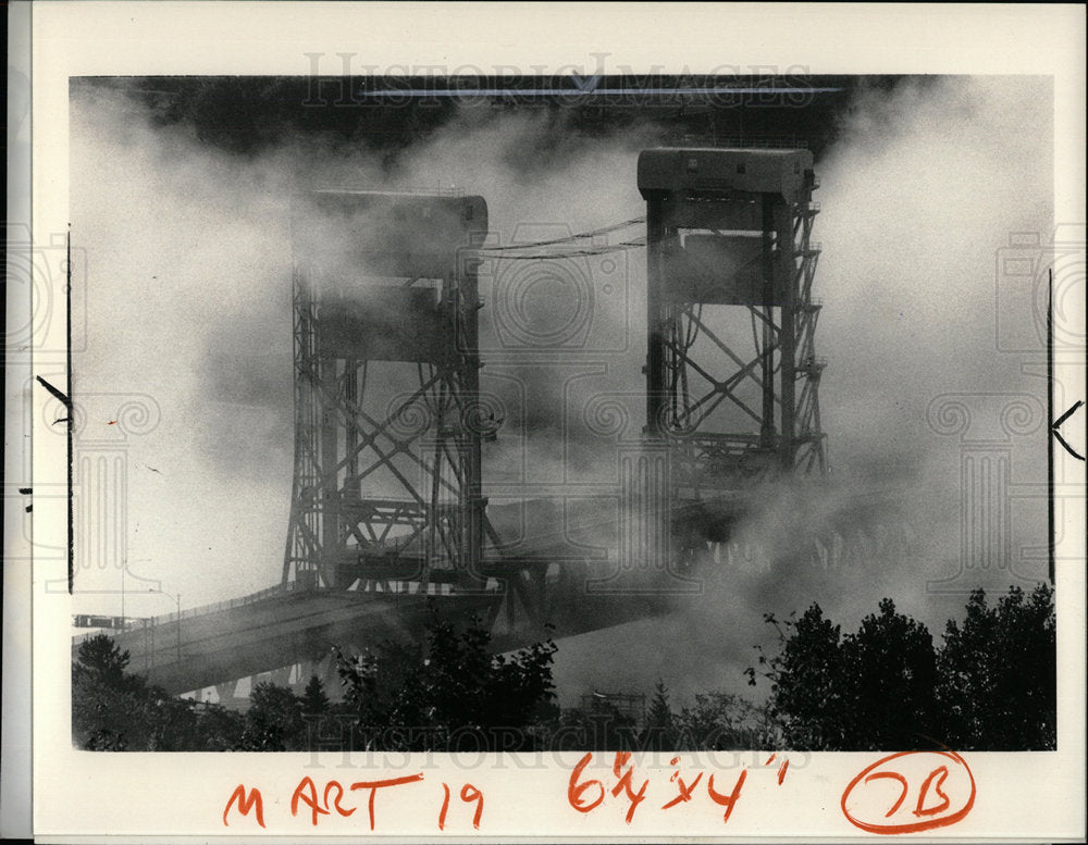 1983 Press Photo Fog in Detroit - Historic Images
