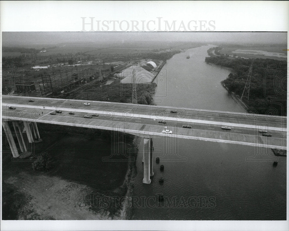 1988 Press Photo OPENING OF THE WHOLE ZILAUKEE BRIDGE - Historic Images